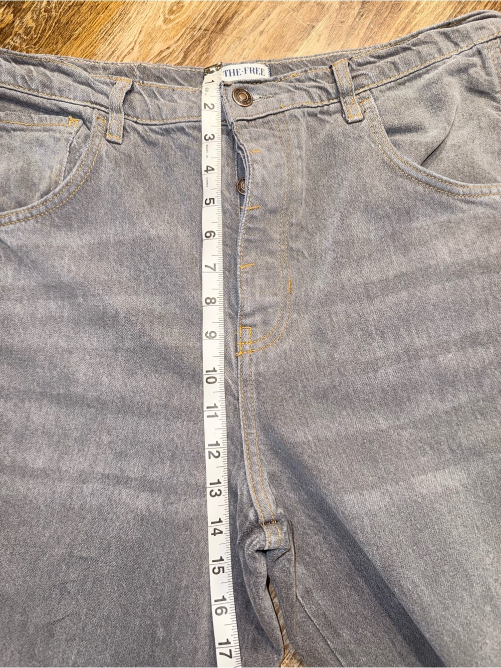 We The Free Good Luck Mid-Rise Barrel women jeans - size 32 - Grey - Picture 4 of 5